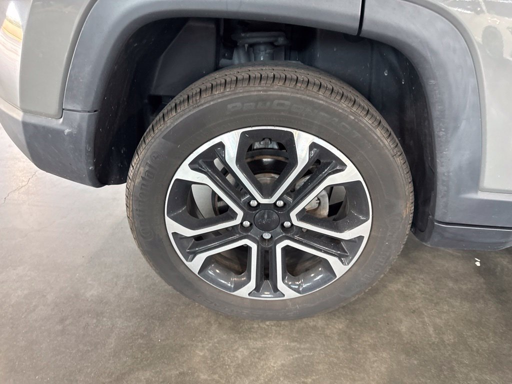 Thumbnail: 2022 Jeep Compass - 24