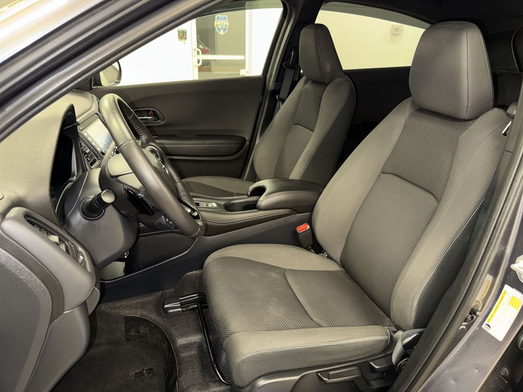 Thumbnail: 2022 Honda HR-V - 8