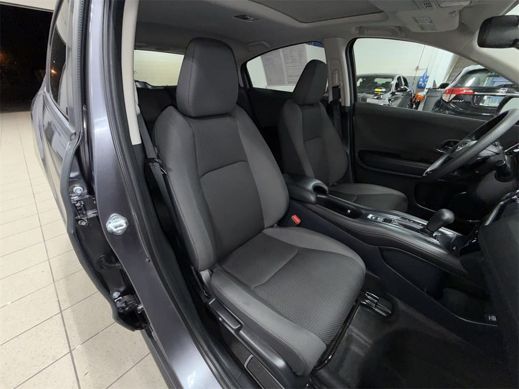 2022 Honda HR-V EX 10