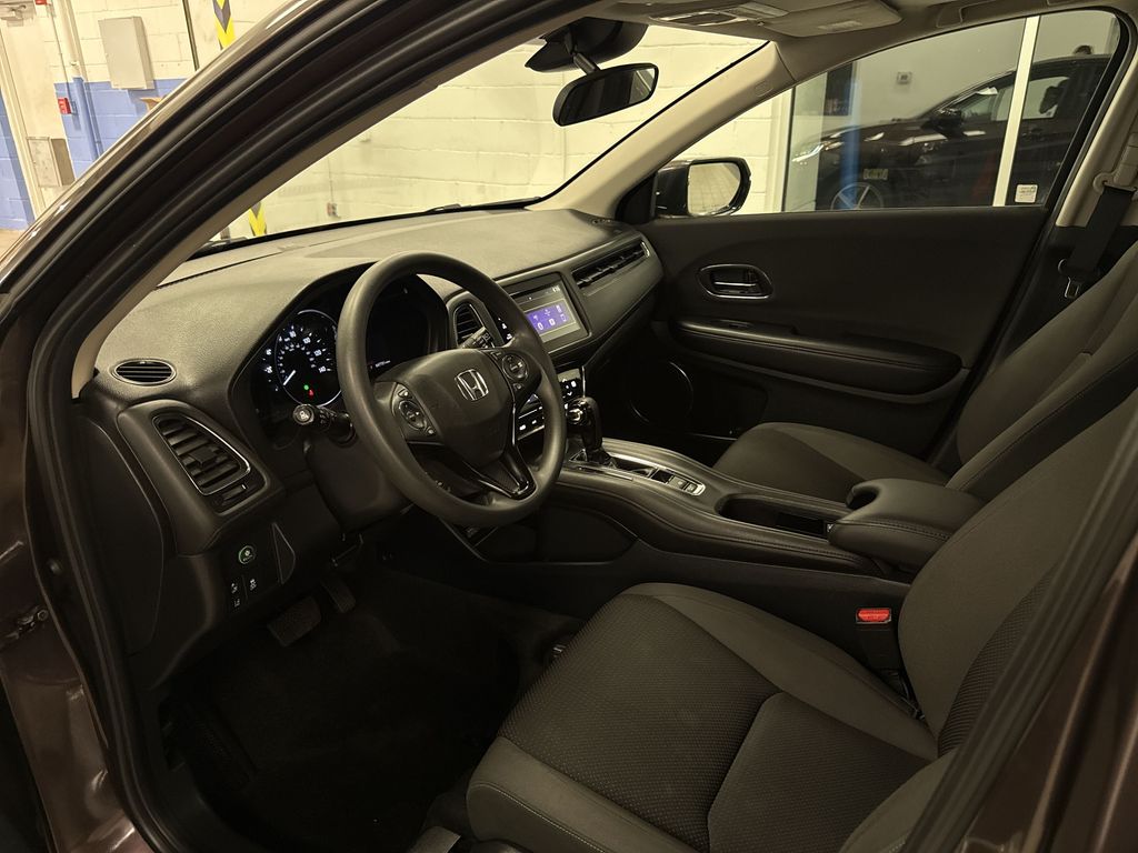 Thumbnail: 2022 Honda HR-V - 8