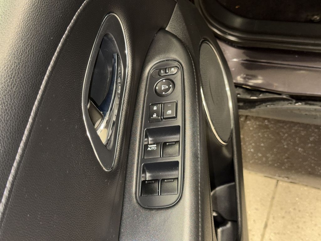 Thumbnail: 2017 Honda HR-V - 24