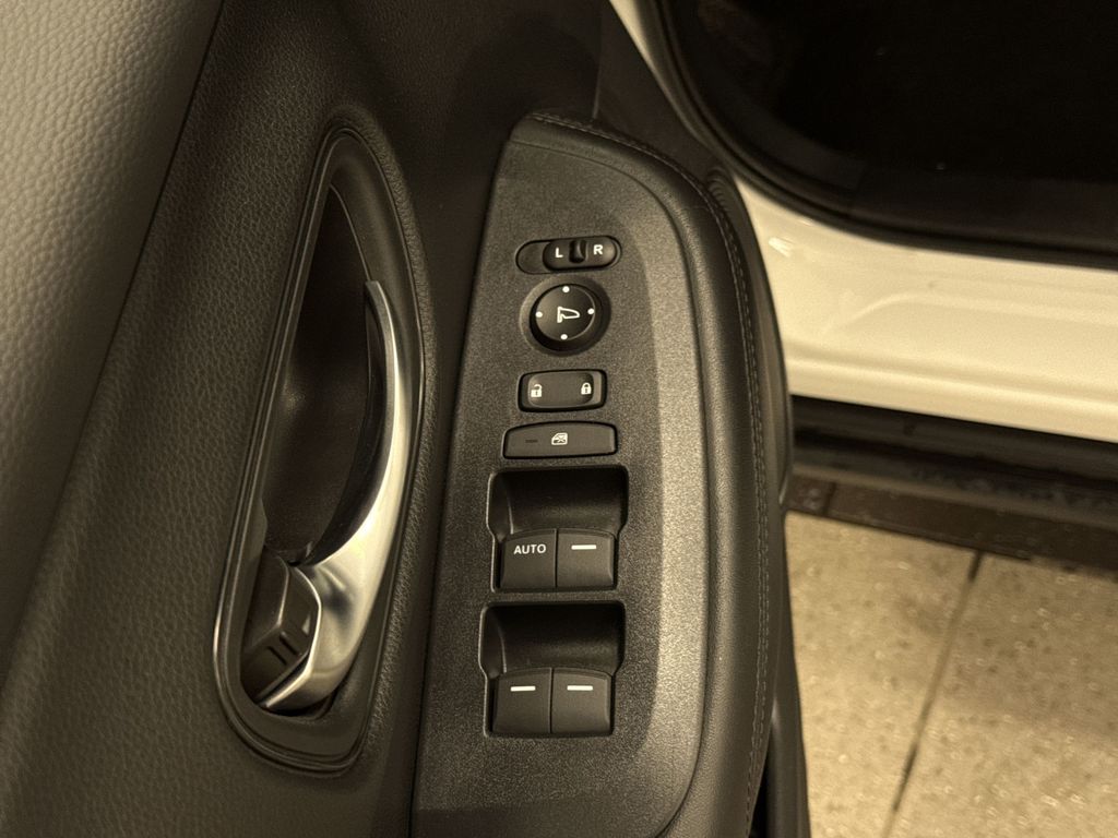 Thumbnail: 2024 Honda HR-V - 26