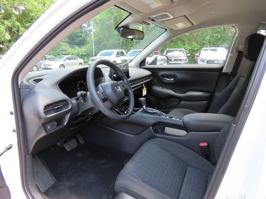 Thumbnail: 2027 Honda HR-V - 11