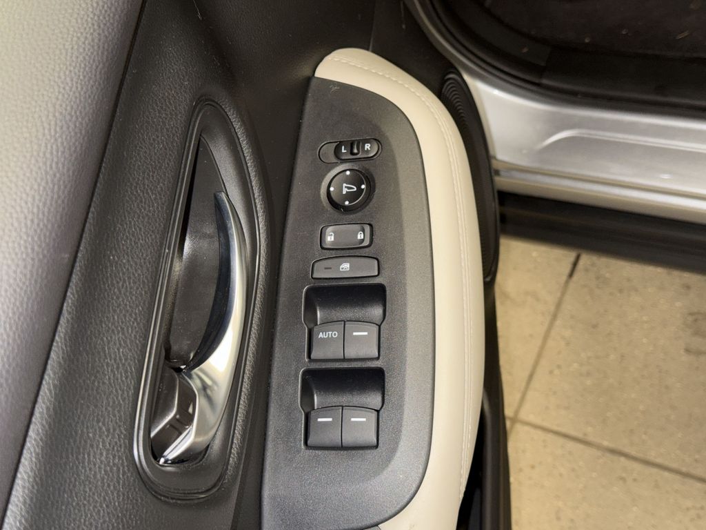 Thumbnail: 2023 Honda HR-V - 13