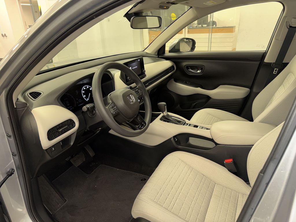 Thumbnail: 2023 Honda HR-V - 8