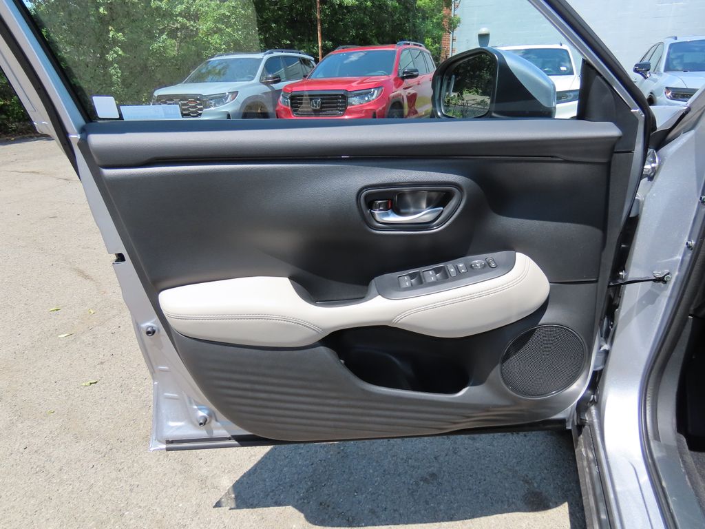 Thumbnail: 2027 Honda HR-V - 19
