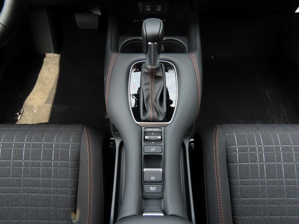 Thumbnail: 2026 Honda HR-V - 16