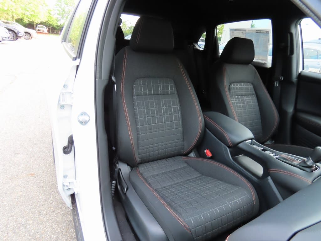 Thumbnail: 2025 Honda HR-V - 12