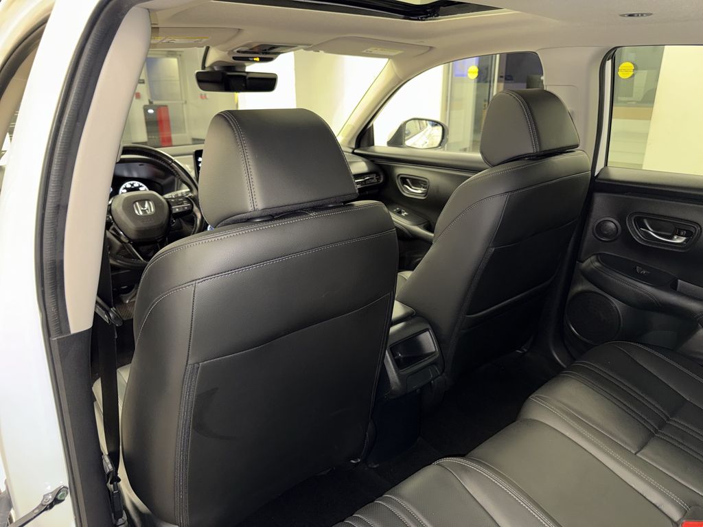 Thumbnail: 2025 Honda HR-V - 31