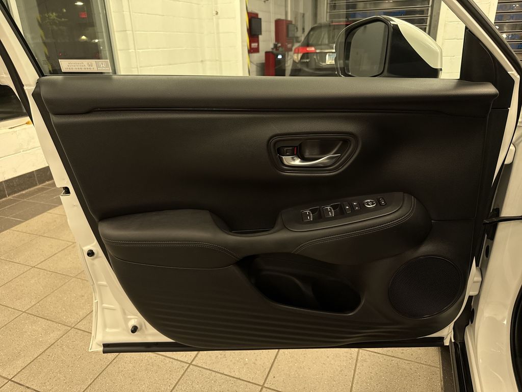 Thumbnail: 2024 Honda HR-V - 32