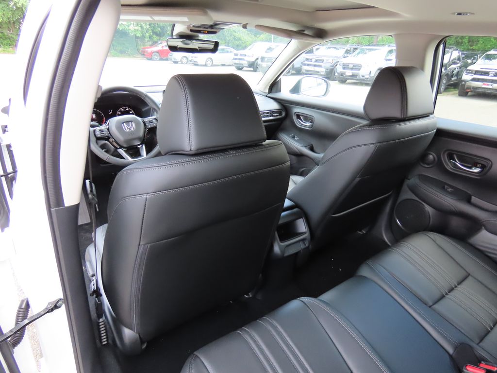Thumbnail: 2027 Honda HR-V - 19