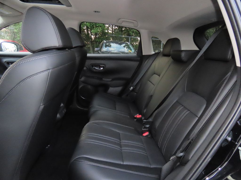 Thumbnail: 2027 Honda HR-V - 12