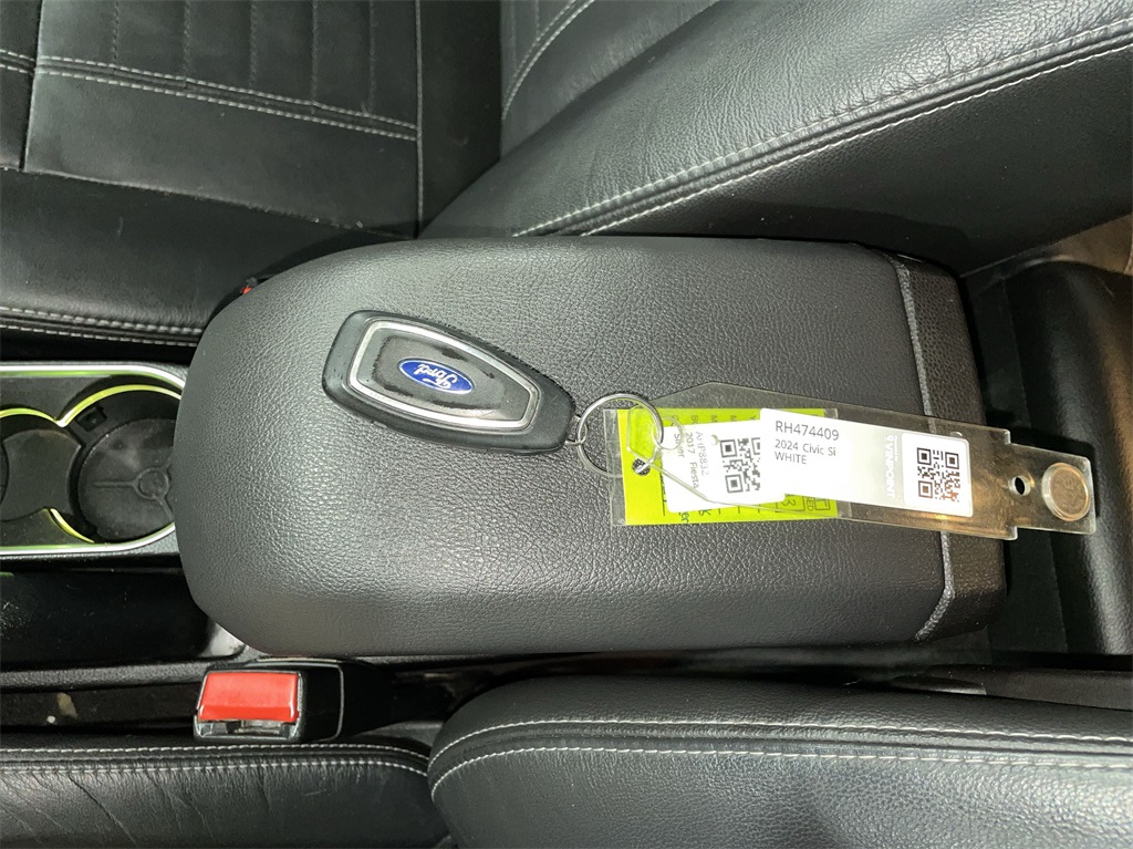 2017 Ford Fiesta Titanium 18
