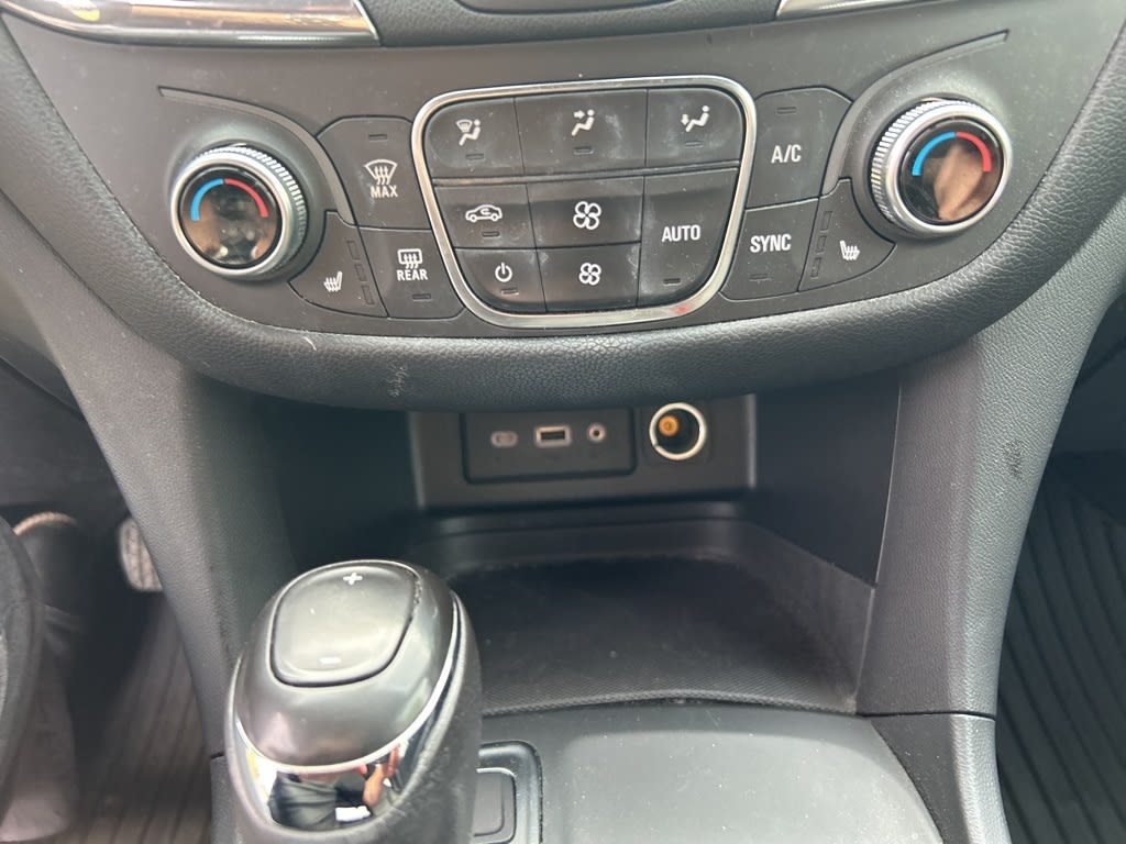 2019 Chevrolet Equinox LT 25