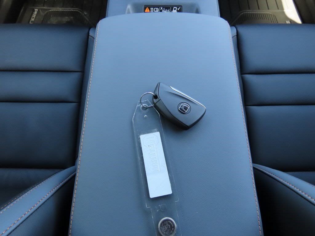 Thumbnail: 2025 Honda Prologue - 25