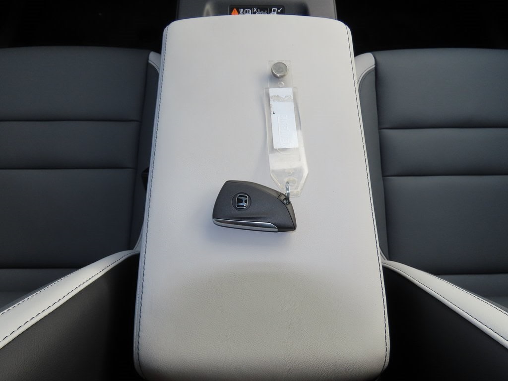 Thumbnail: 2026 Honda Prologue - 27