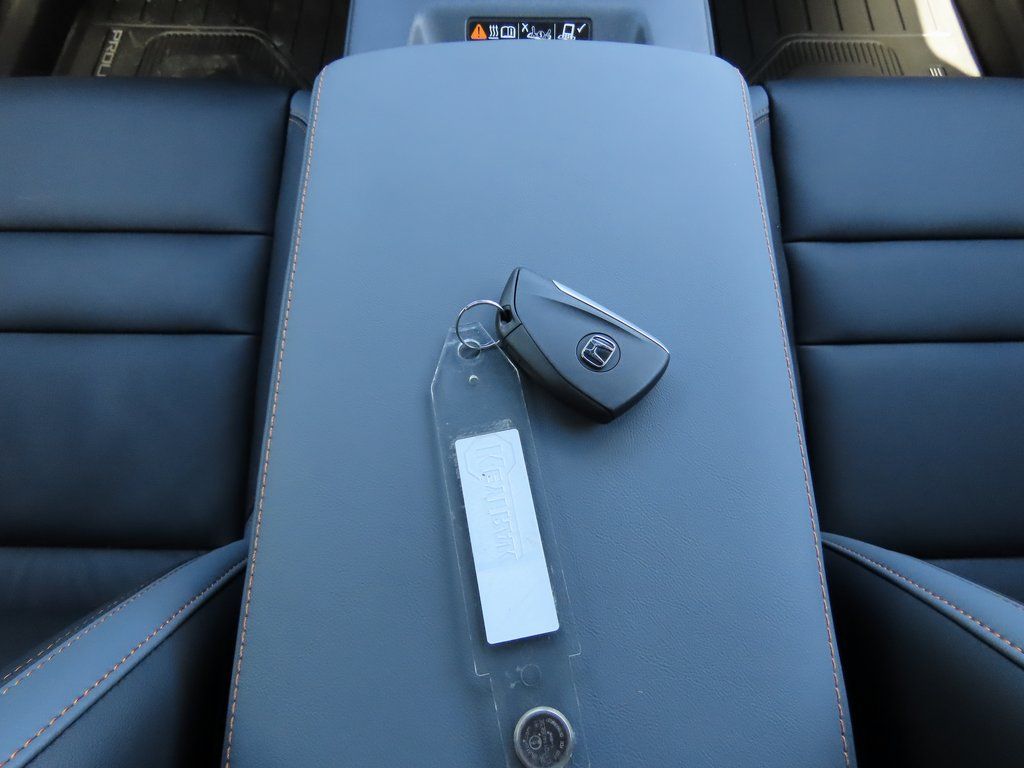 Thumbnail: 2026 Honda Prologue - 25