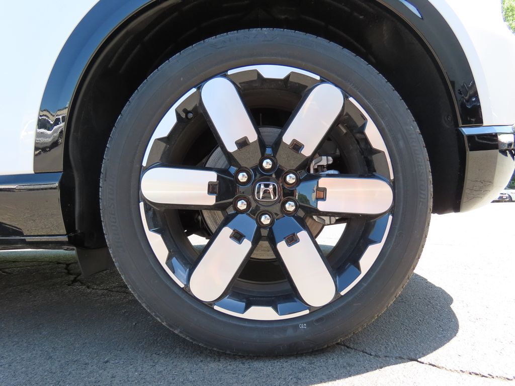 Thumbnail: 2026 Honda Prologue - 8