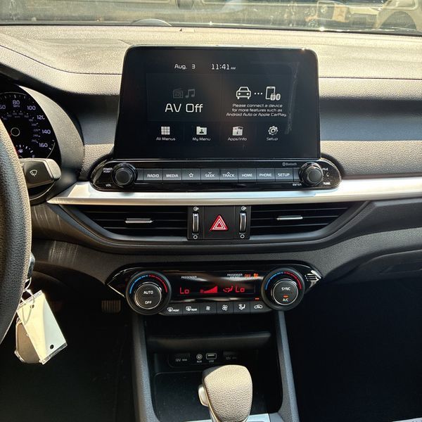 Thumbnail: 2019 Kia Forte - 12