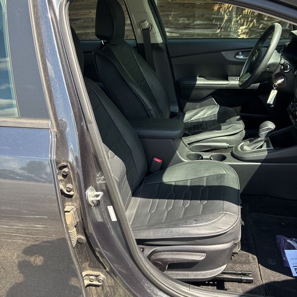 Thumbnail: 2019 Kia Forte - 10