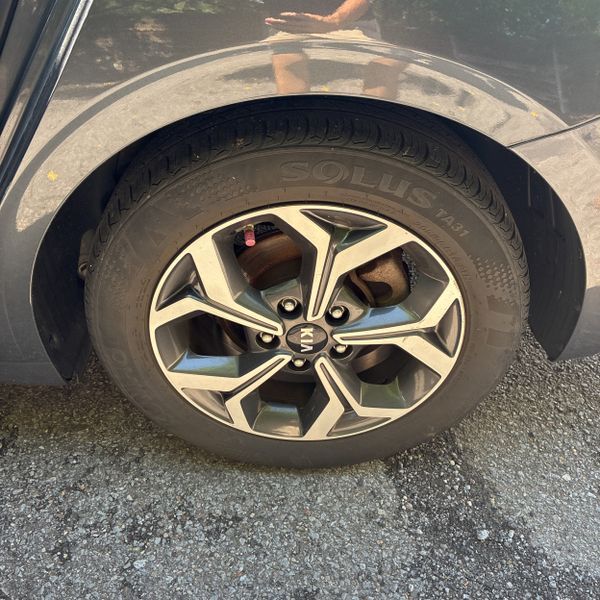 Thumbnail: 2019 Kia Forte - 19