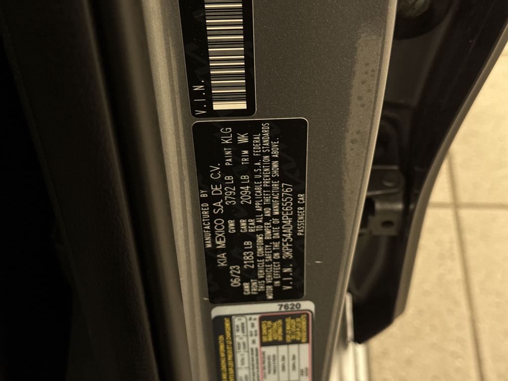 Thumbnail: 2023 Kia Forte - 17