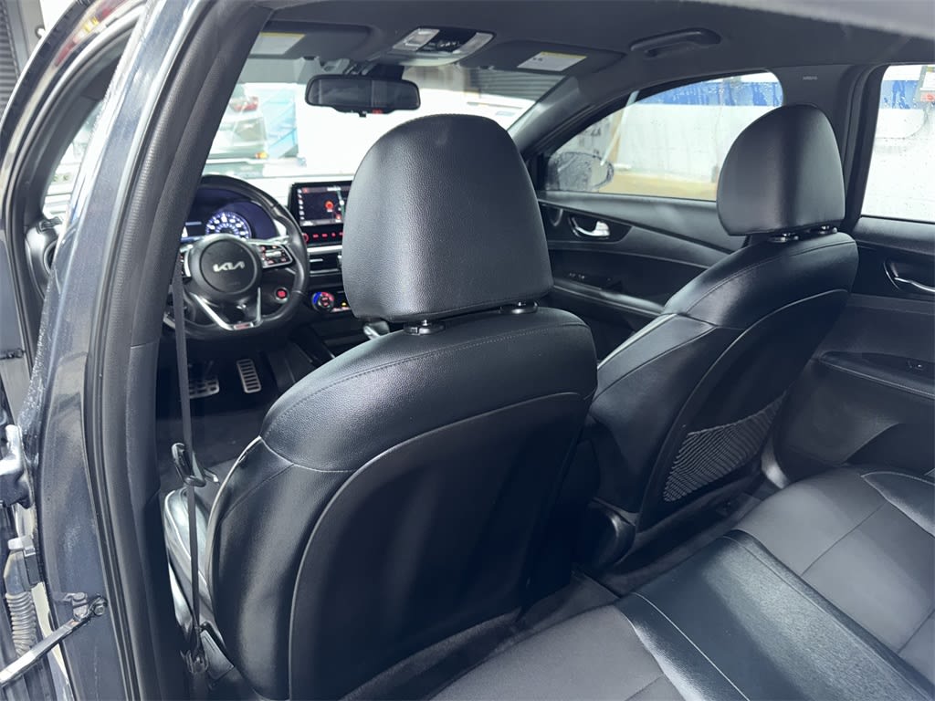 Thumbnail: 2023 Kia Forte - 28