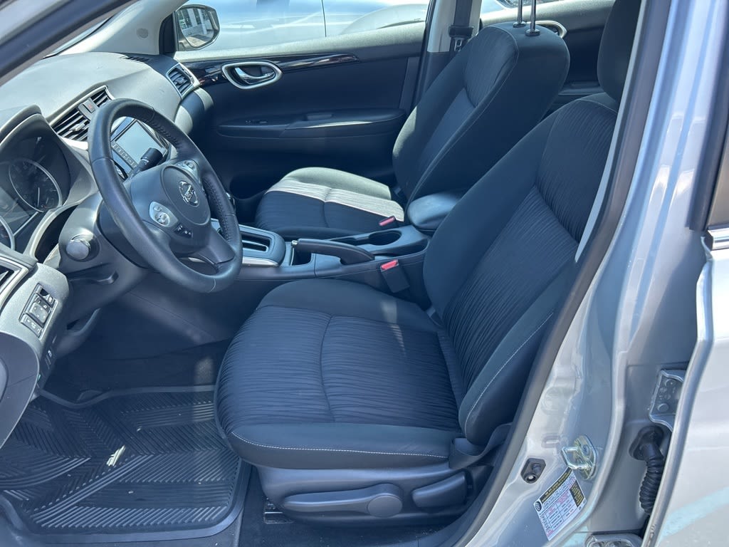 Thumbnail: 2019 Nissan Sentra - 8