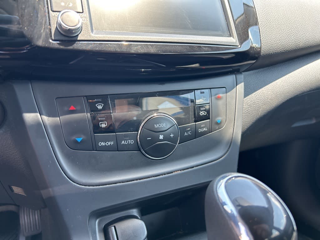 Thumbnail: 2019 Nissan Sentra - 23