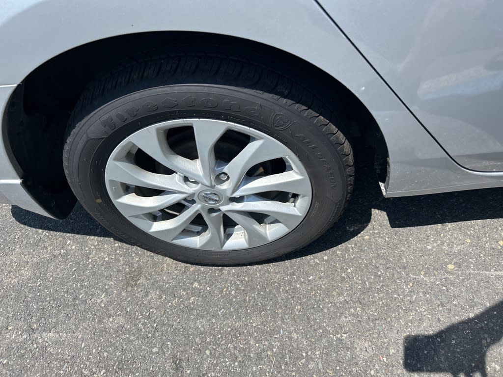 Thumbnail: 2019 Nissan Sentra - 15