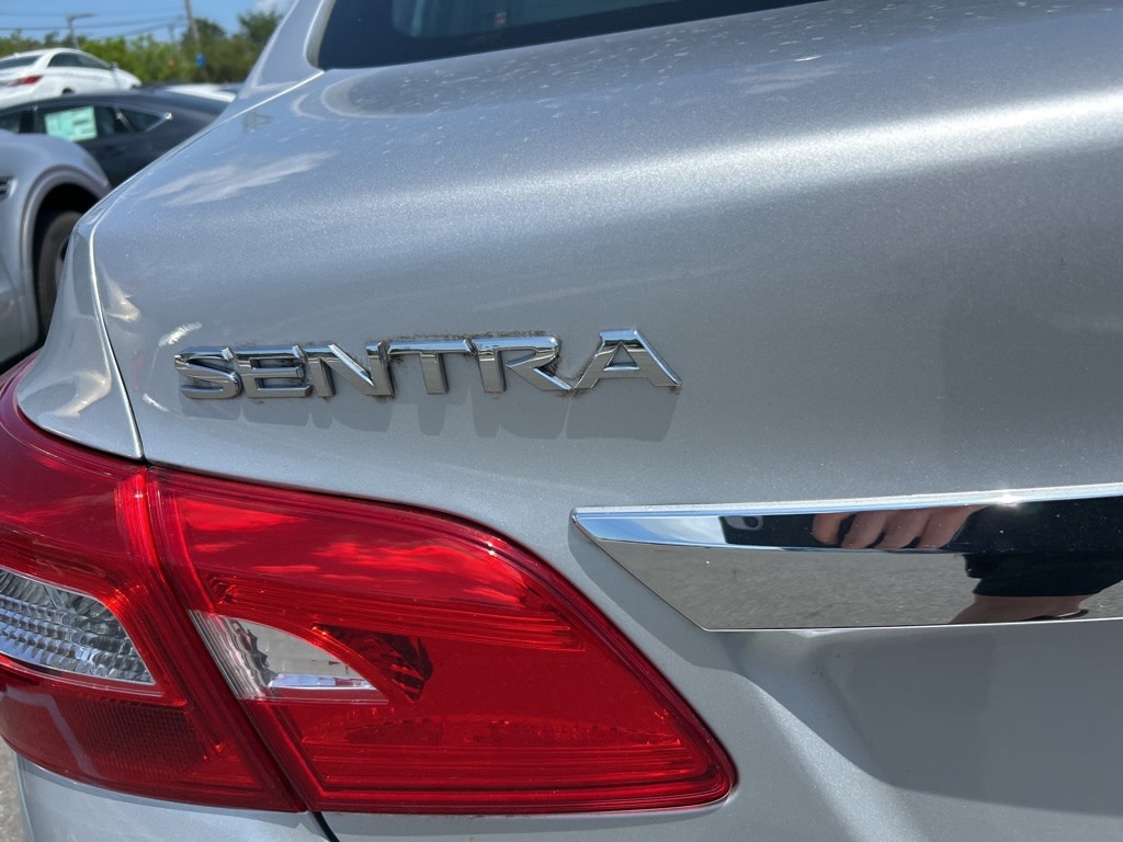 Thumbnail: 2019 Nissan Sentra - 6