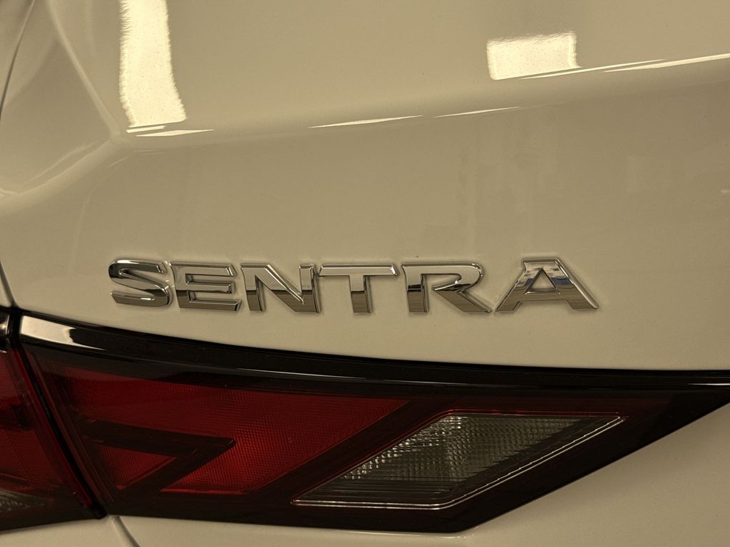 Thumbnail: 2023 Nissan Sentra - 5