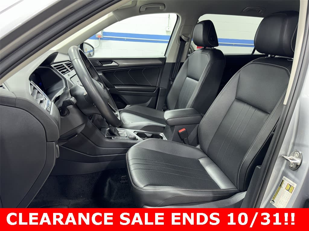 Thumbnail: 2022 Volkswagen Tiguan - 8