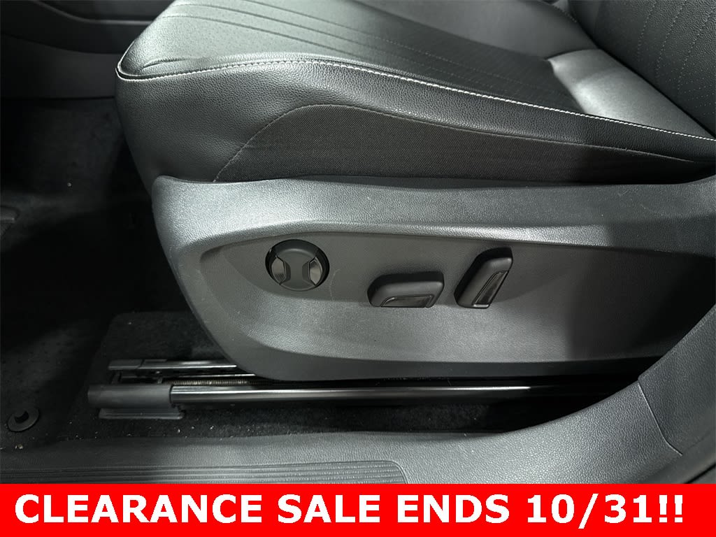 Thumbnail: 2022 Volkswagen Tiguan - 19