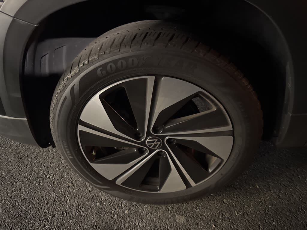 Thumbnail: 2023 Volkswagen Taos - 6