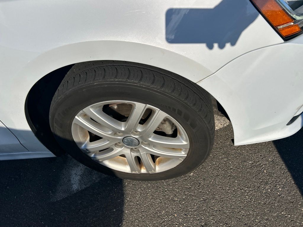 Thumbnail: 2018 Volkswagen Jetta - 7