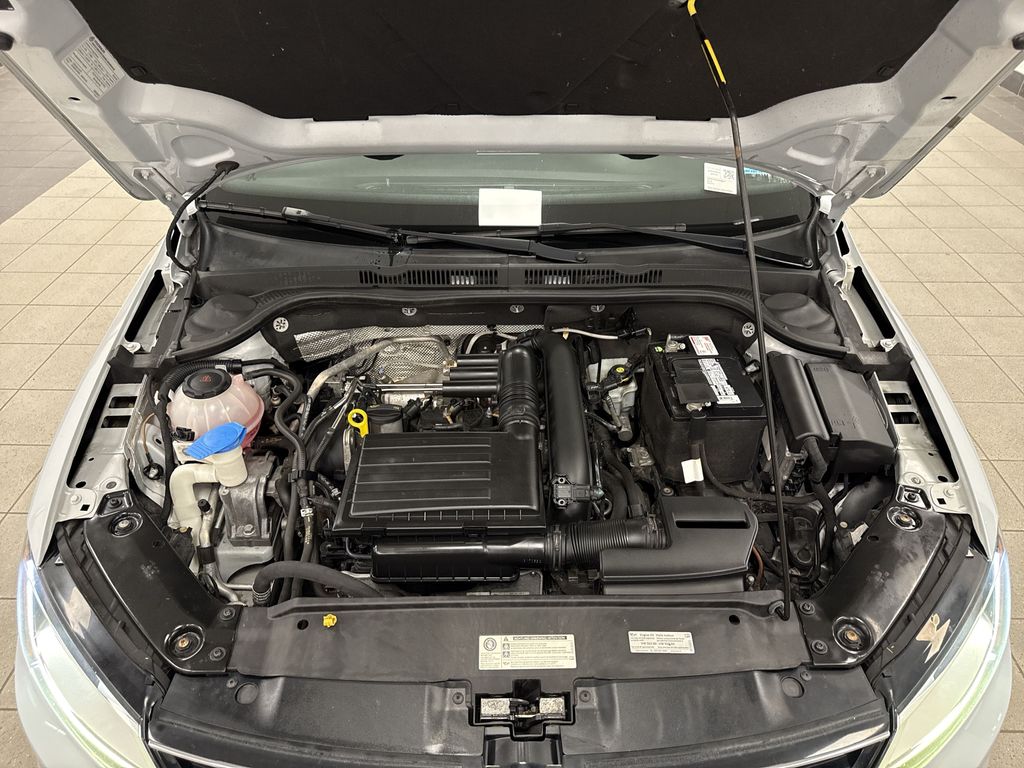 Thumbnail: 2018 Volkswagen Jetta - 7