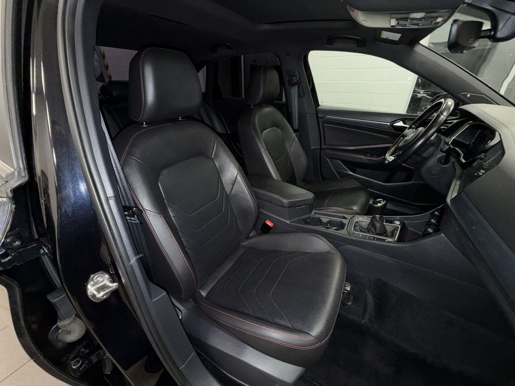 Thumbnail: 2019 Volkswagen Jetta - 9