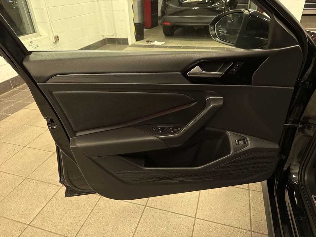 Thumbnail: 2019 Volkswagen Jetta - 30