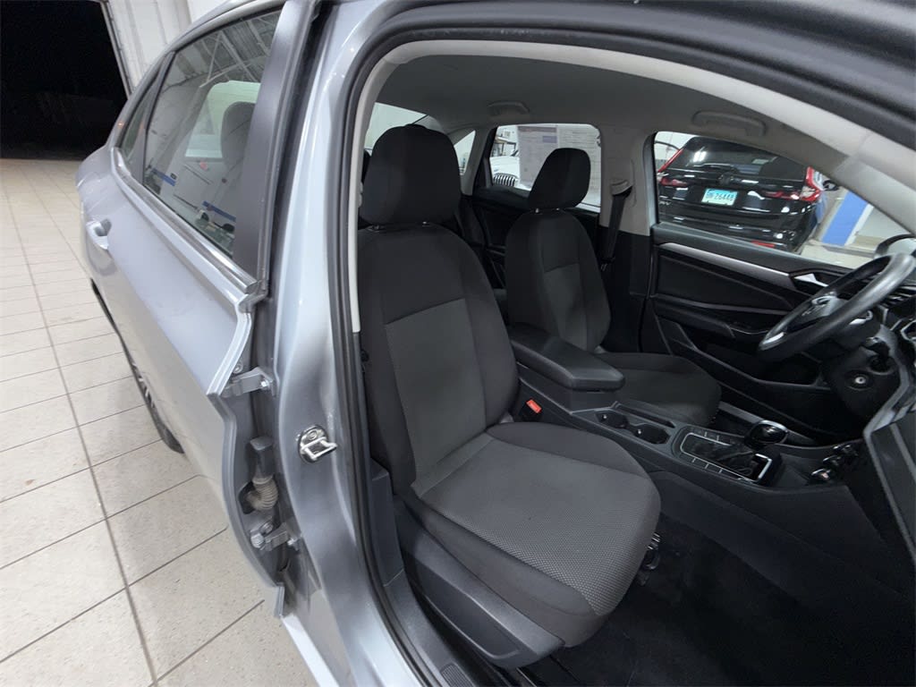 Thumbnail: 2021 Volkswagen Jetta - 11