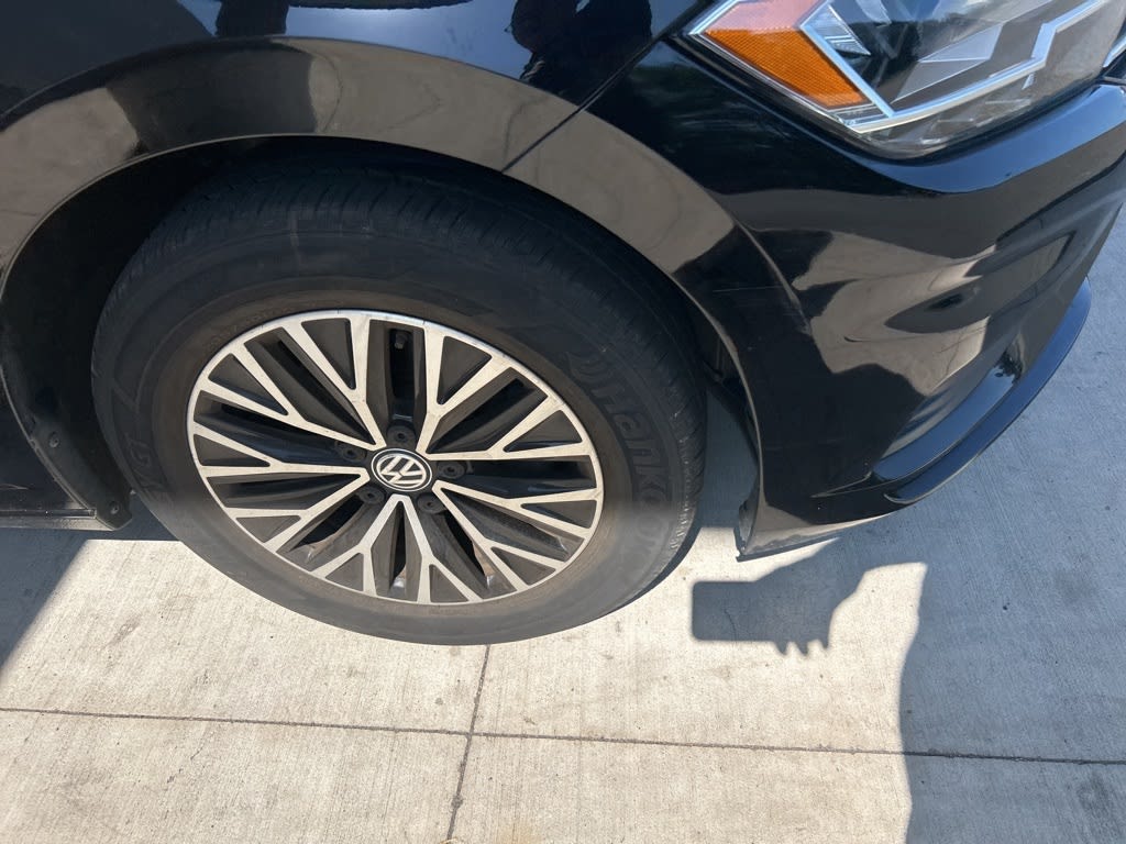 Thumbnail: 2019 Volkswagen Jetta - 6