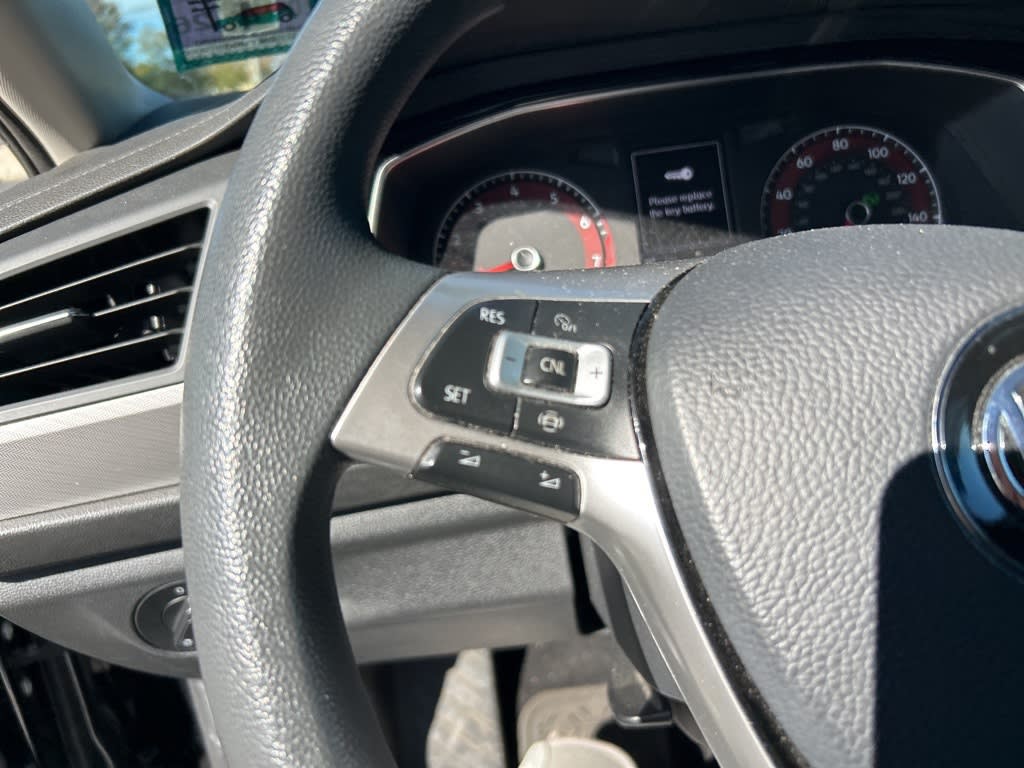 Thumbnail: 2019 Volkswagen Jetta - 13
