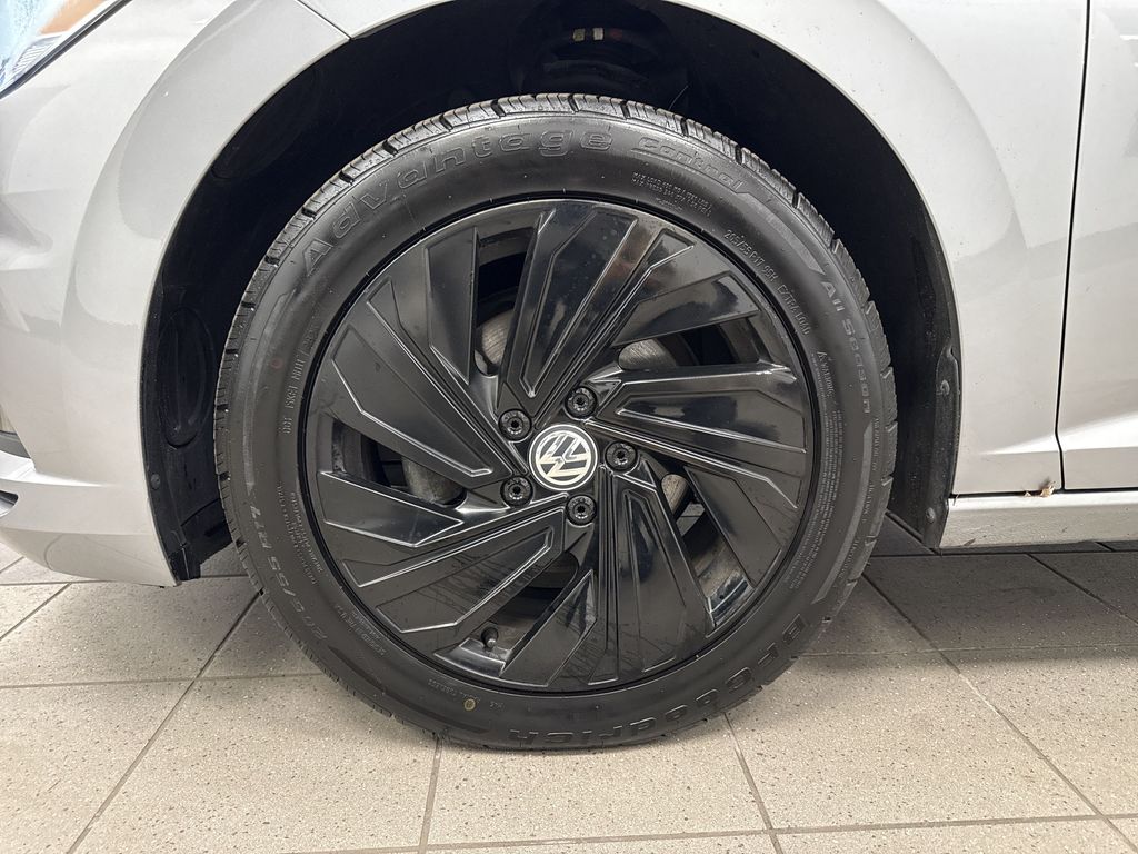 Thumbnail: 2019 Volkswagen Jetta - 6