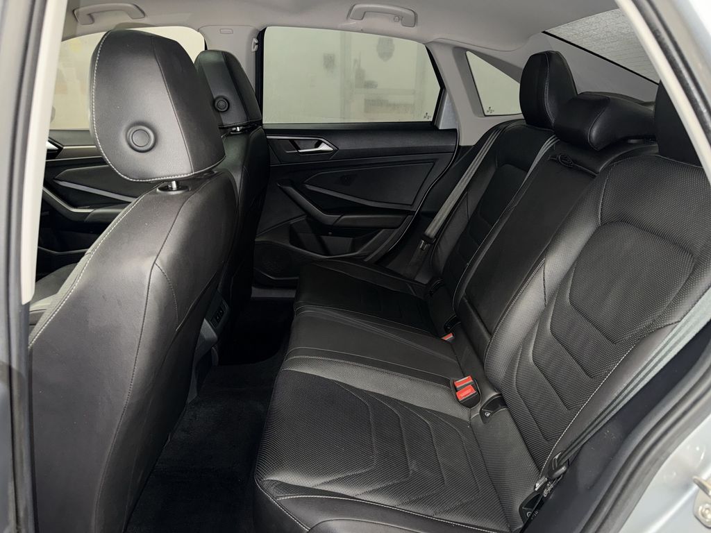 Thumbnail: 2019 Volkswagen Jetta - 10