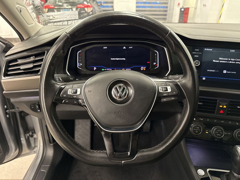 Thumbnail: 2019 Volkswagen Jetta - 2