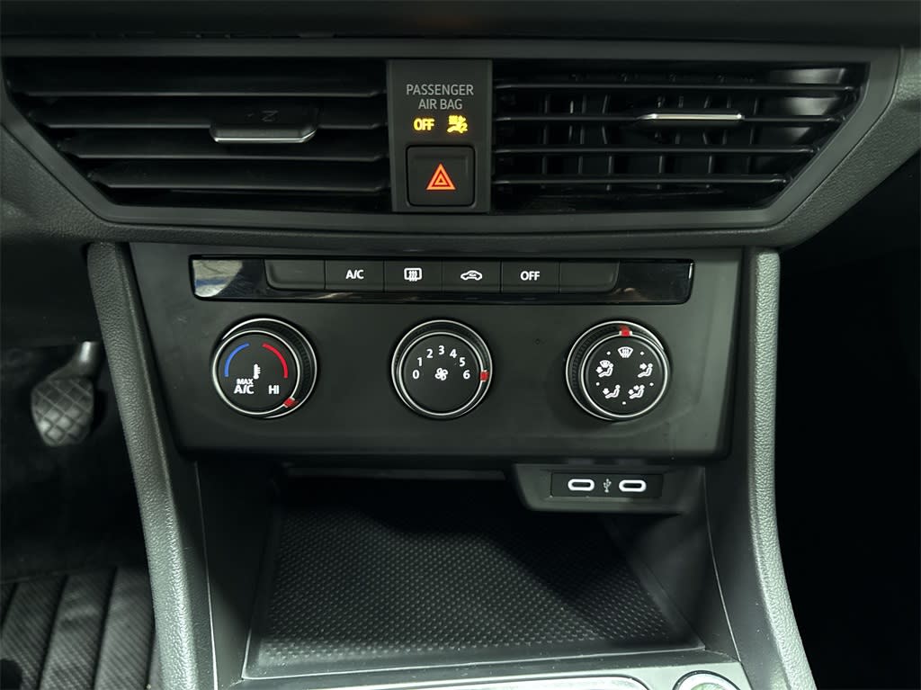 2021 Volkswagen Jetta S 23