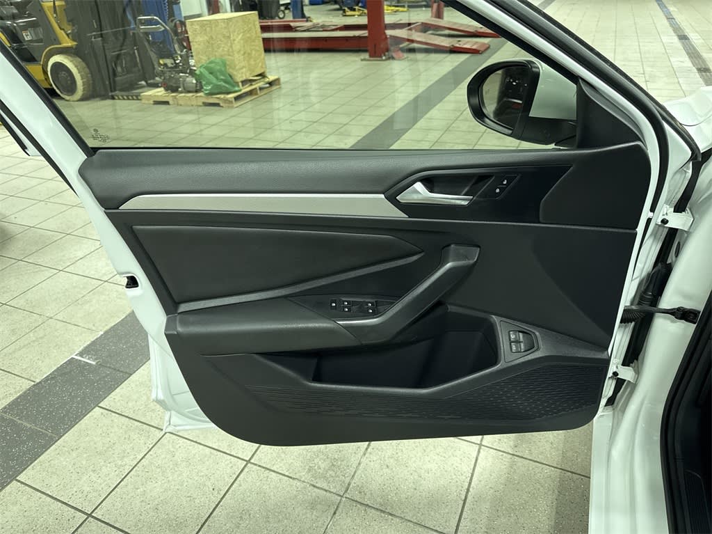2021 Volkswagen Jetta S 28