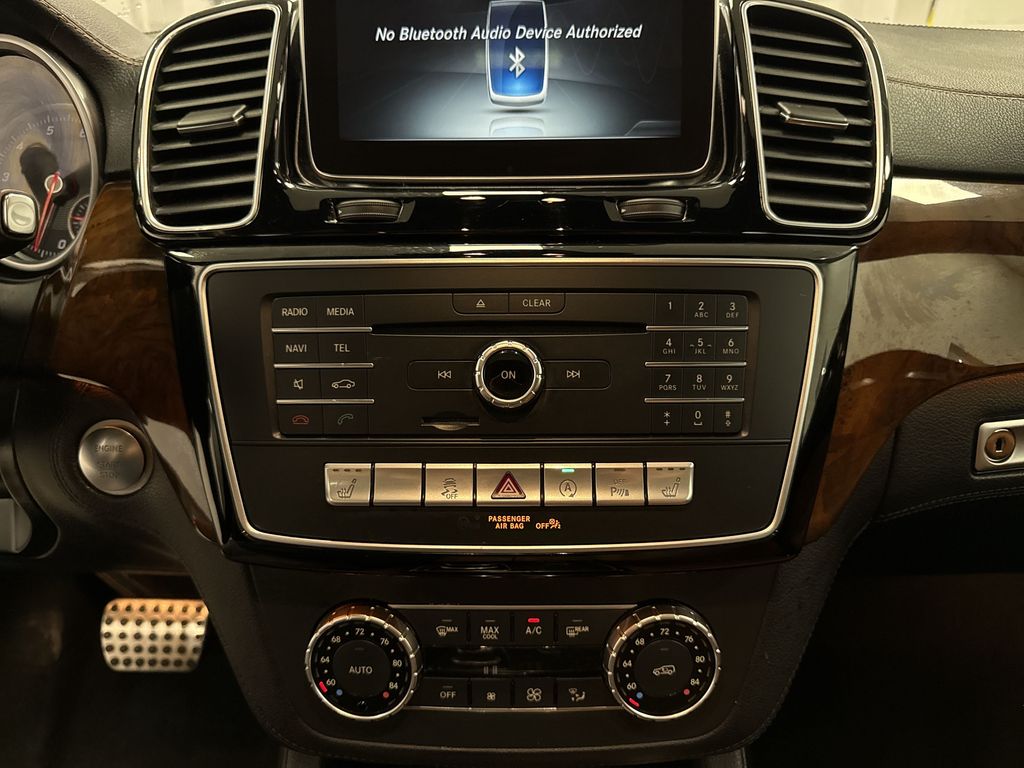 Thumbnail: 2016 Mercedes-Benz GLE - 23