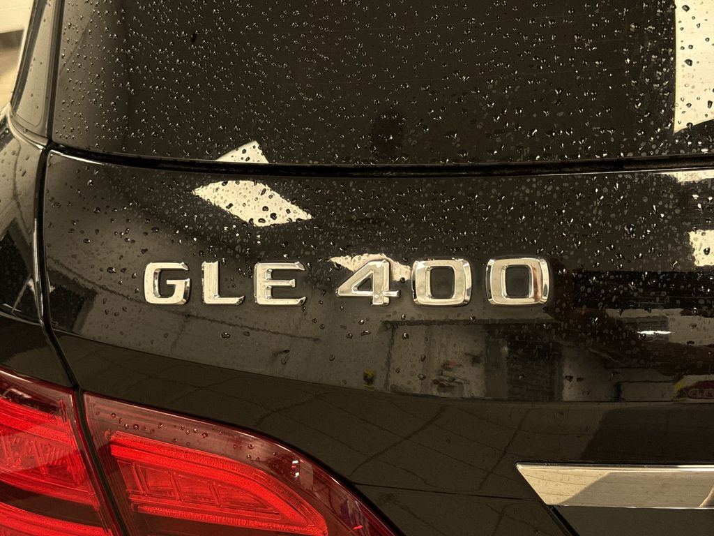 Thumbnail: 2016 Mercedes-Benz GLE - 5
