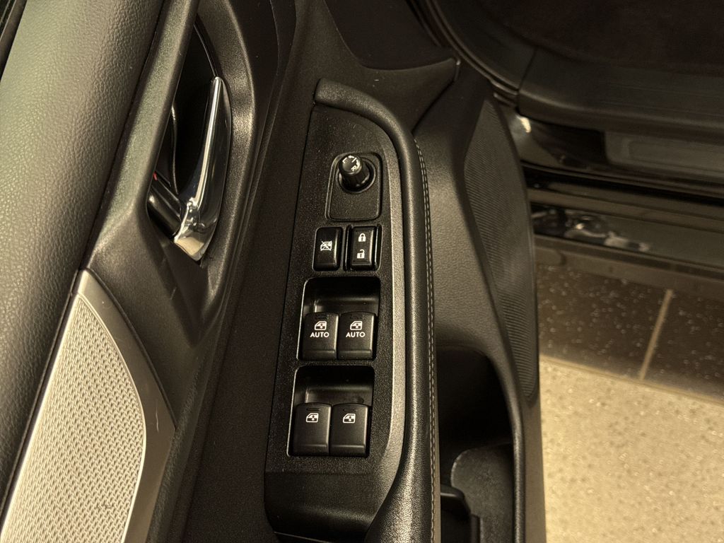 Thumbnail: 2015 Subaru Legacy - 23